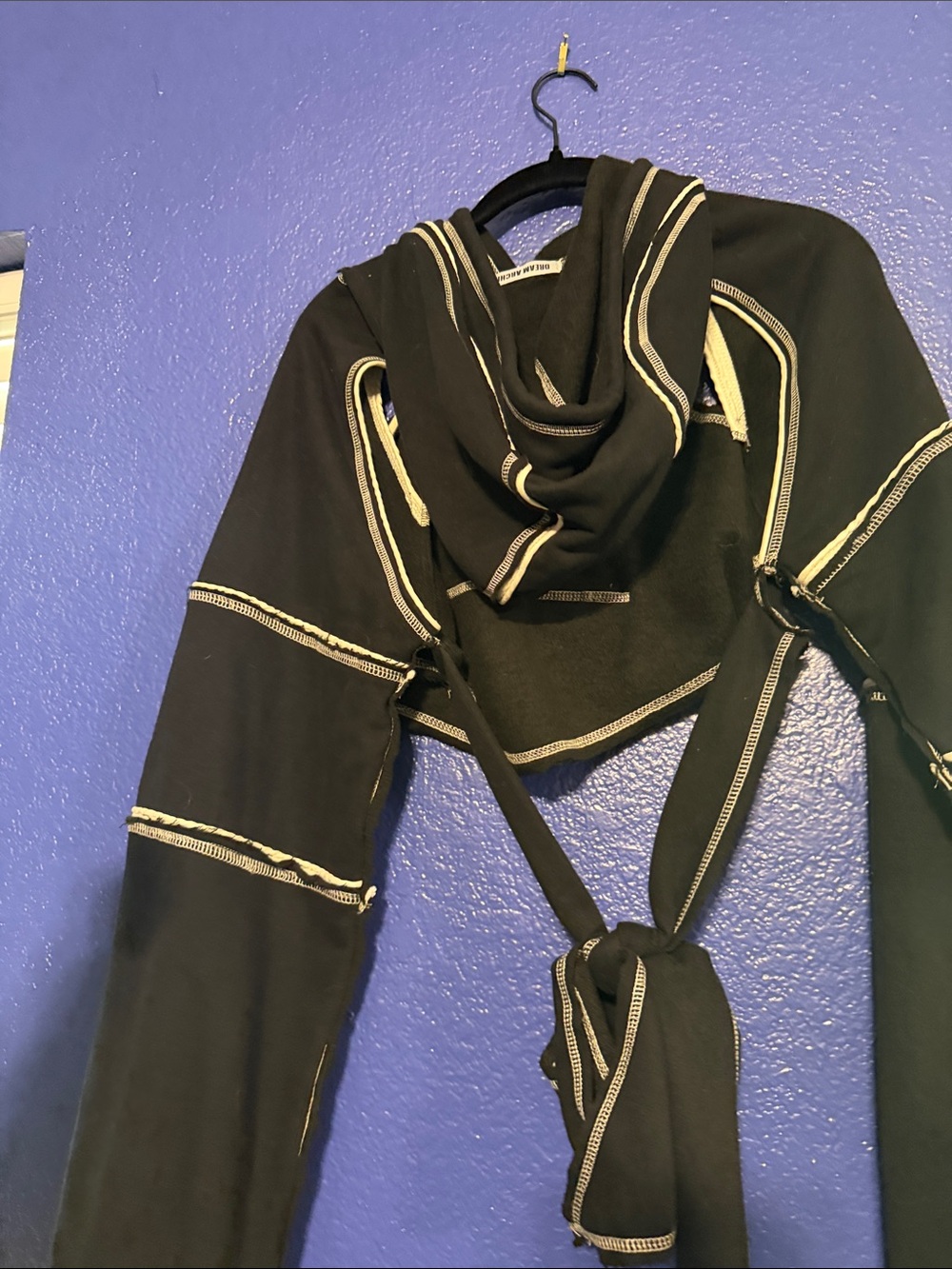 Black Cropped Hoodie with Contrast Stitching - Picture 3 of 4